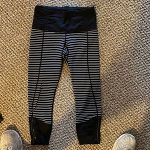 LULULEMON- WOMENS LEGGINGS
